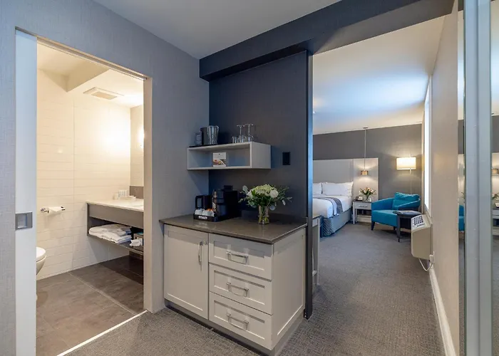 Hotel Manoir Victoria Quebec City